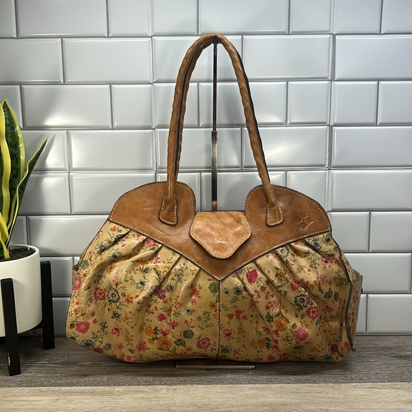 Patricia Nash Handbags - Patricia Nash large Lione satchel bag purse